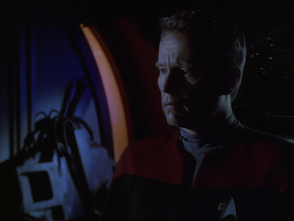 extant_StarTrek_VOY_6x01-EquinoxPart2_00629.jpg
