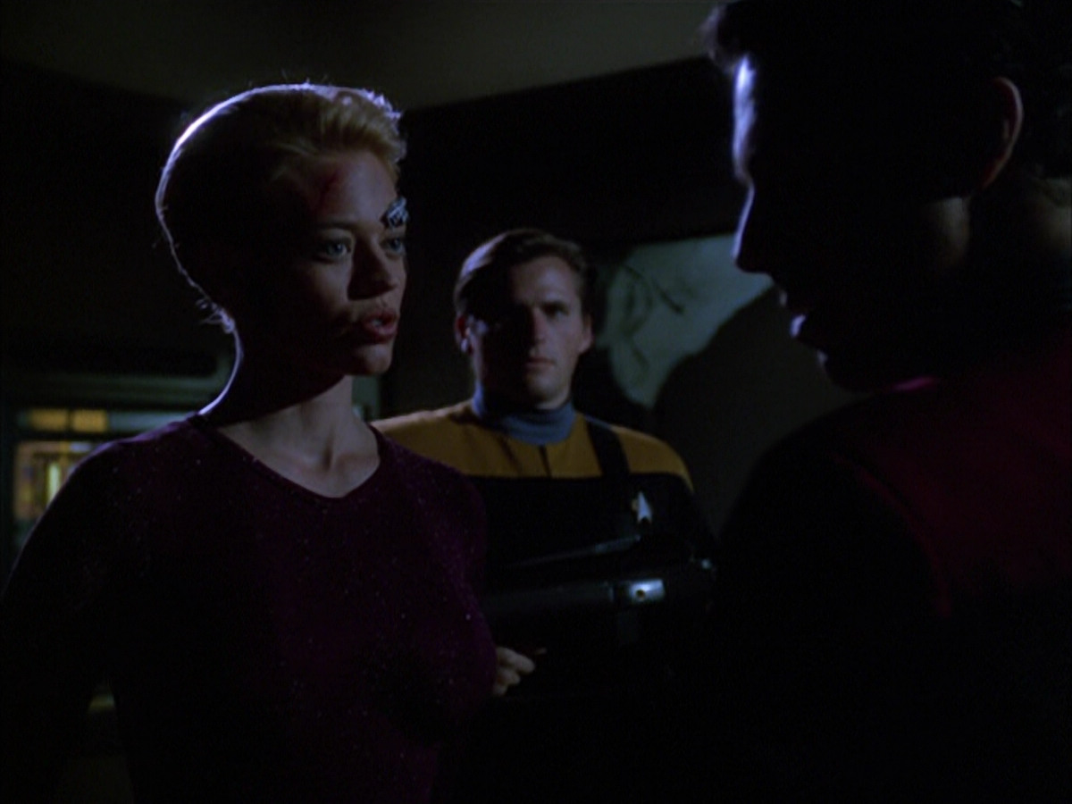 extant_StarTrek_VOY_6x01-EquinoxPart2_00657.jpg