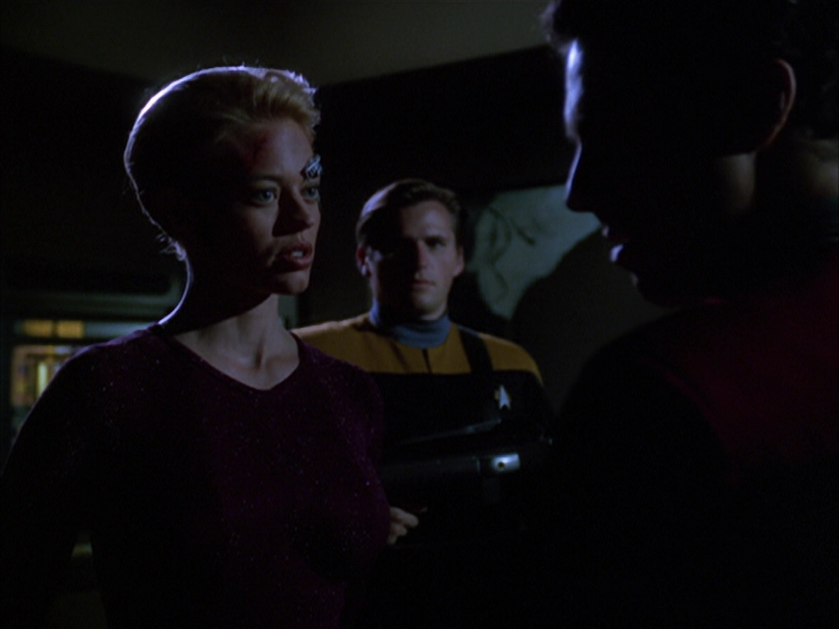 extant_StarTrek_VOY_6x01-EquinoxPart2_00658.jpg