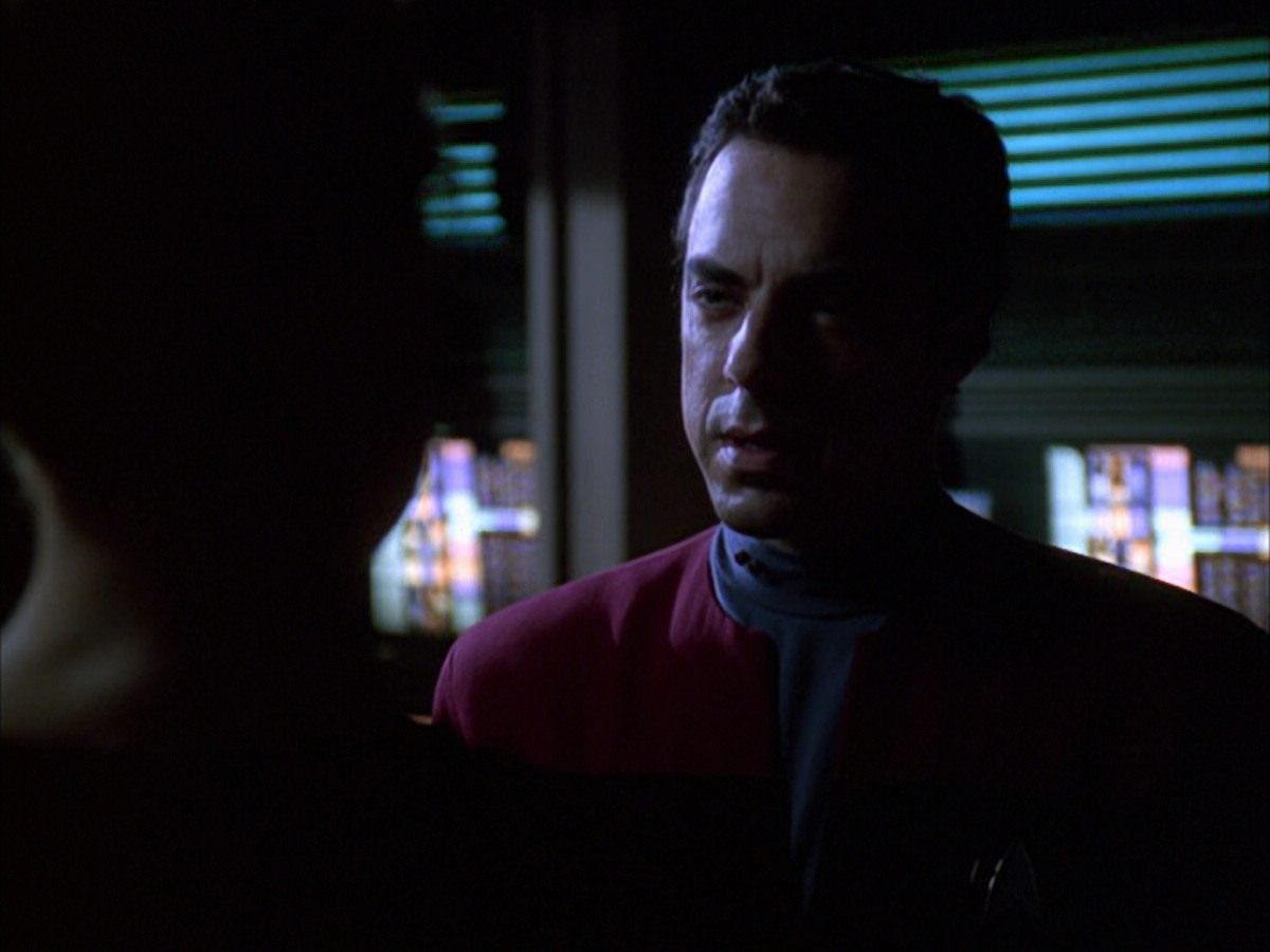 extant_StarTrek_VOY_6x01-EquinoxPart2_00661.jpg