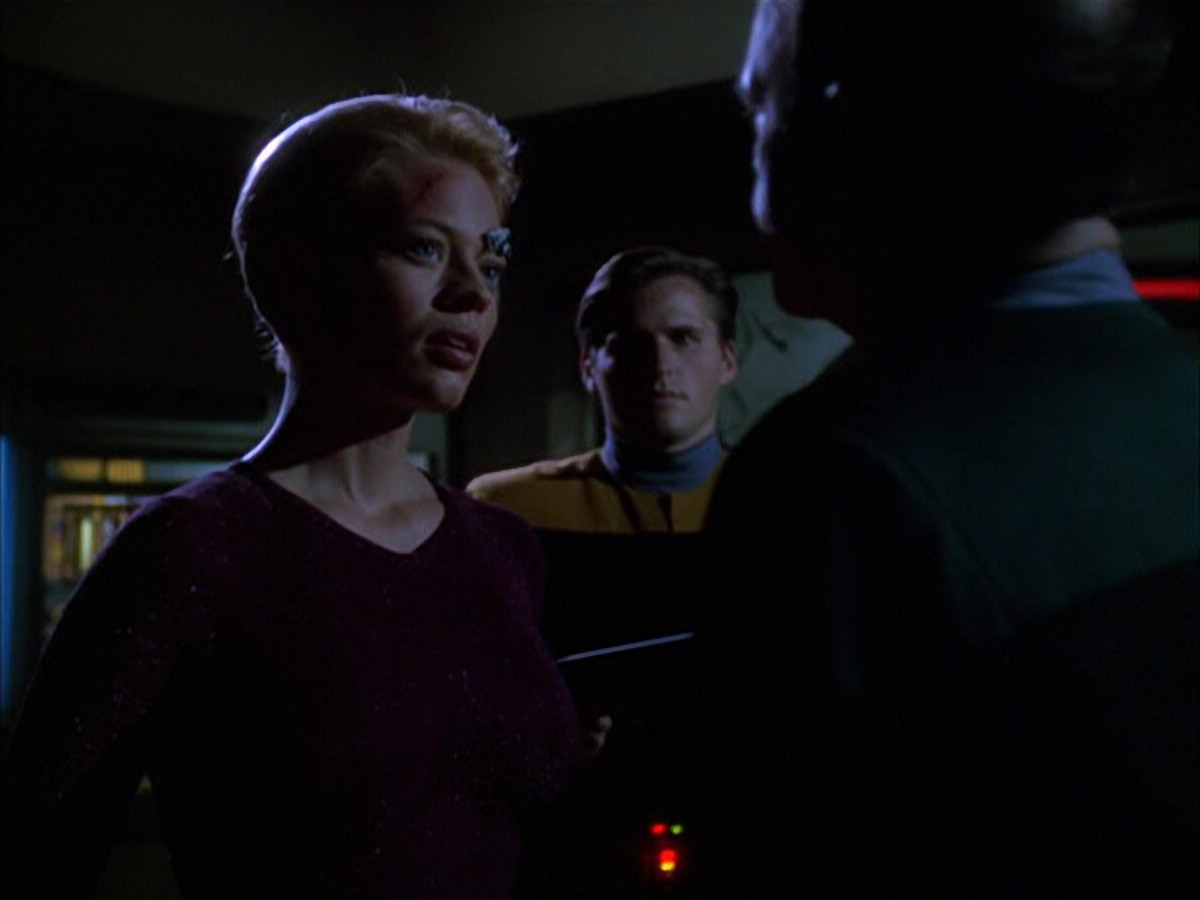 extant_StarTrek_VOY_6x01-EquinoxPart2_00698.jpg