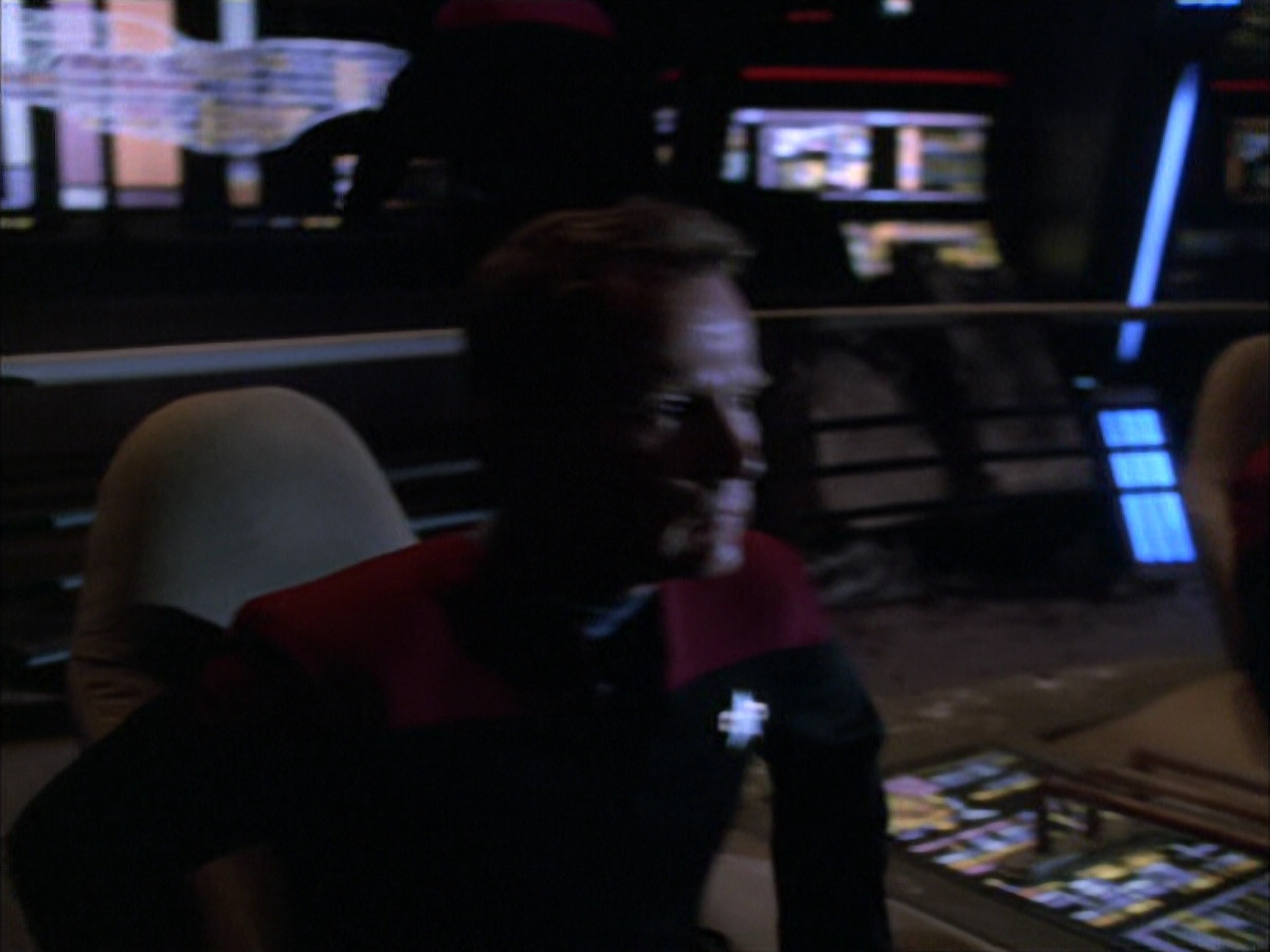 extant_StarTrek_VOY_6x01-EquinoxPart2_00723.jpg