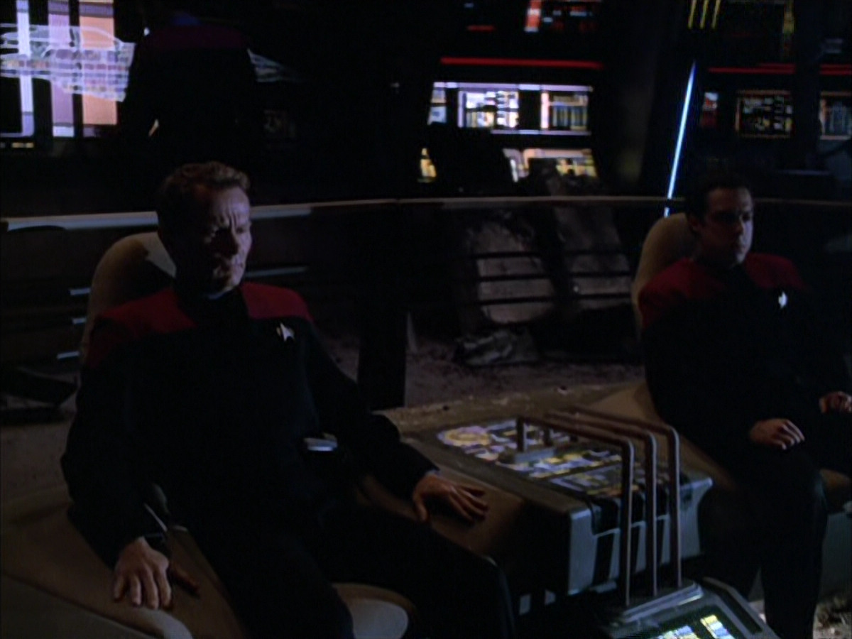 extant_StarTrek_VOY_6x01-EquinoxPart2_00731.jpg