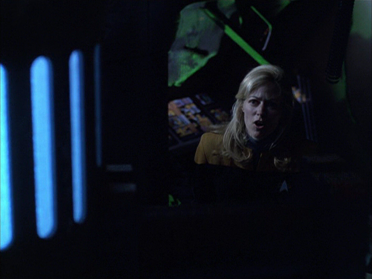 extant_StarTrek_VOY_6x01-EquinoxPart2_00739.jpg
