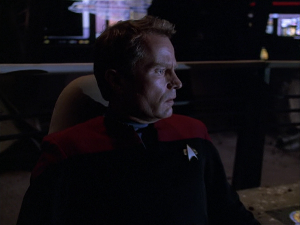 extant_StarTrek_VOY_6x01-EquinoxPart2_00744.jpg