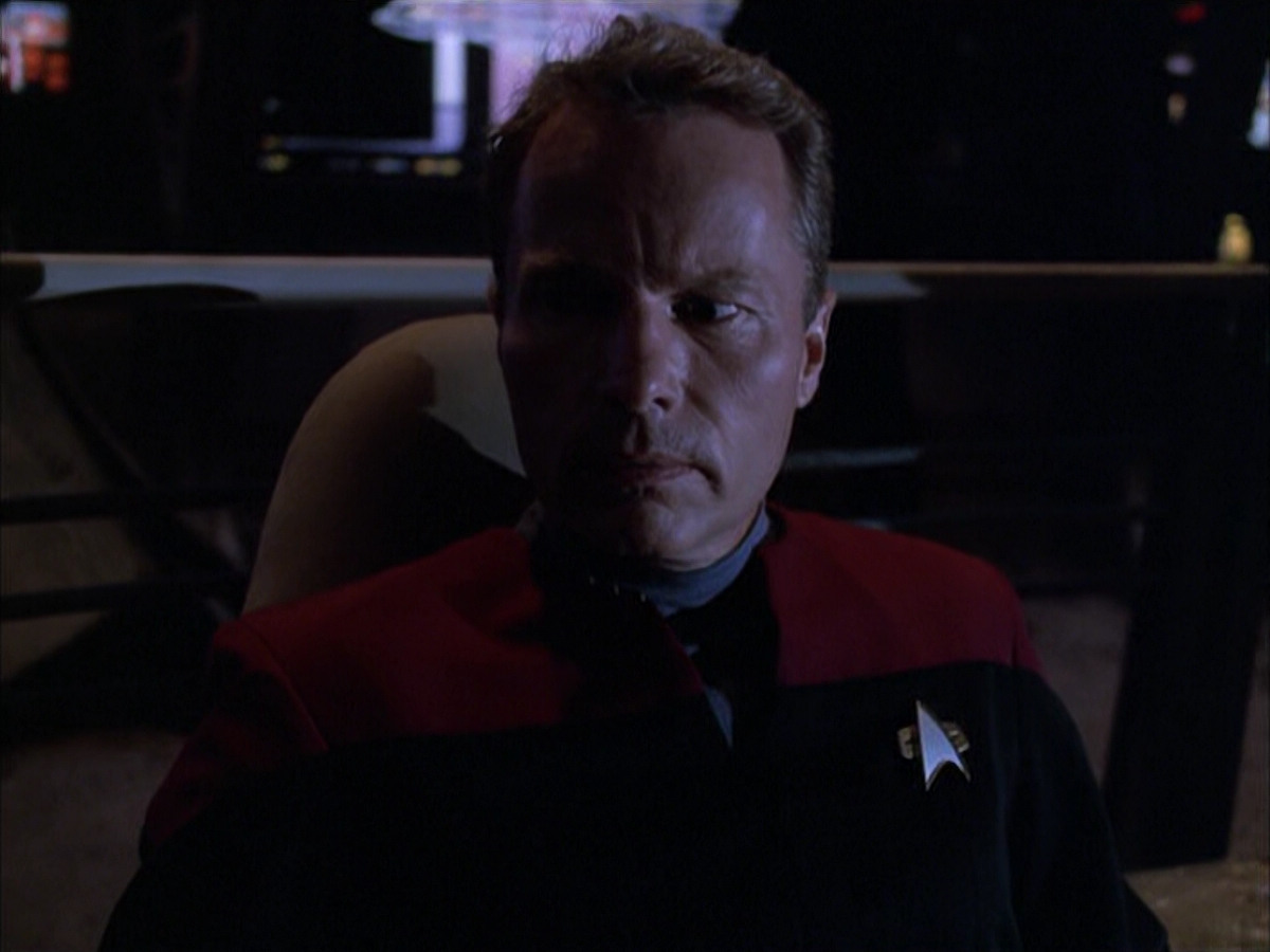 extant_StarTrek_VOY_6x01-EquinoxPart2_00746.jpg