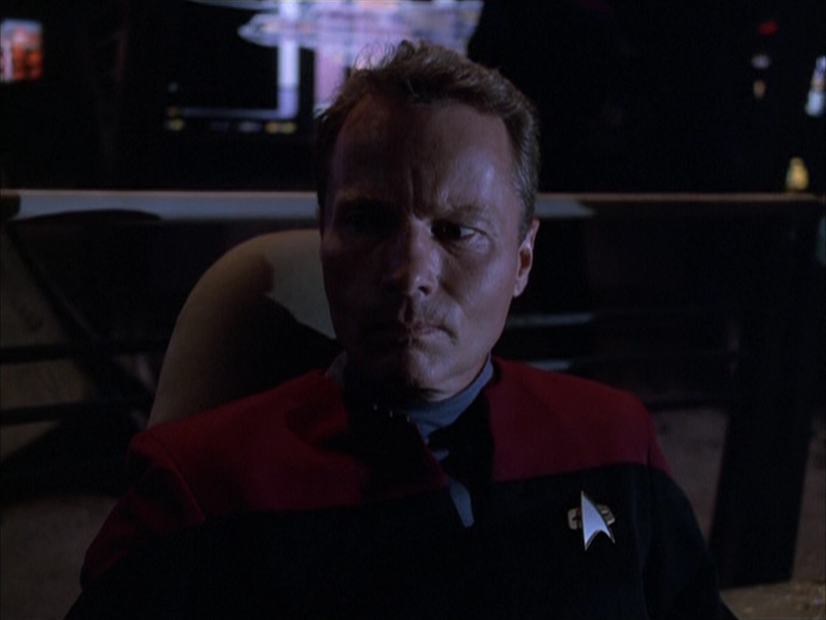 extant_StarTrek_VOY_6x01-EquinoxPart2_00747.jpg