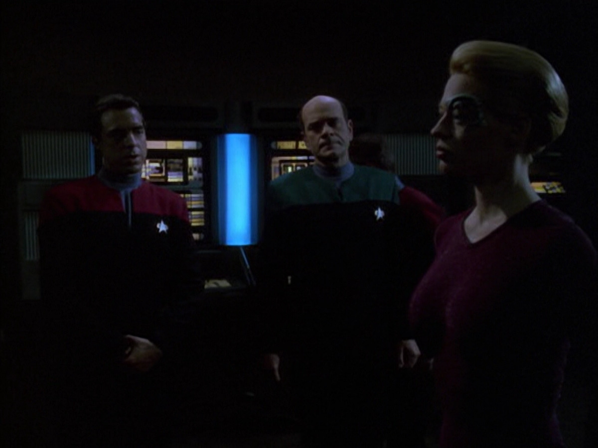 extant_StarTrek_VOY_6x01-EquinoxPart2_00751.jpg