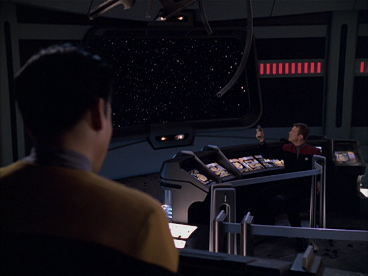 extant_StarTrek_VOY_6x01-EquinoxPart2_00868.jpg