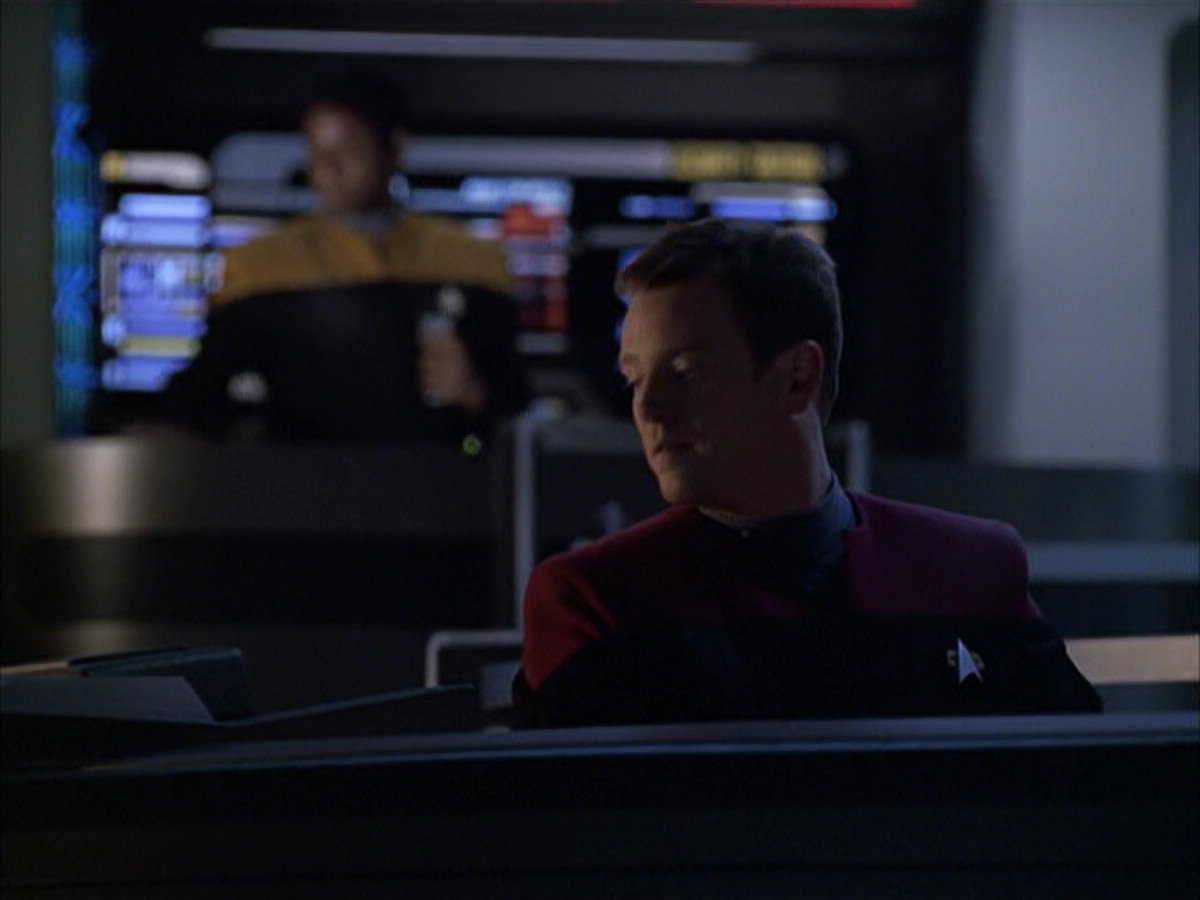 extant_StarTrek_VOY_6x01-EquinoxPart2_00871.jpg
