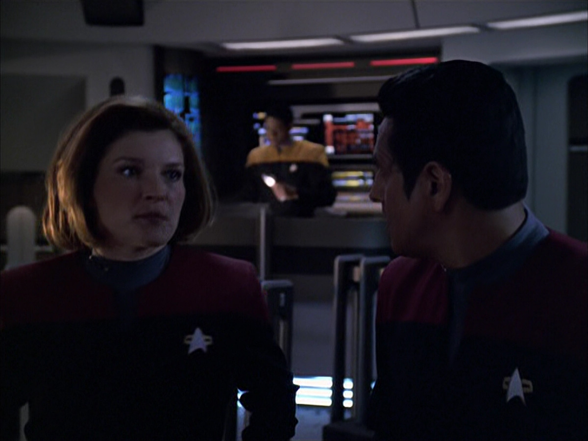 extant_StarTrek_VOY_6x01-EquinoxPart2_00885.jpg