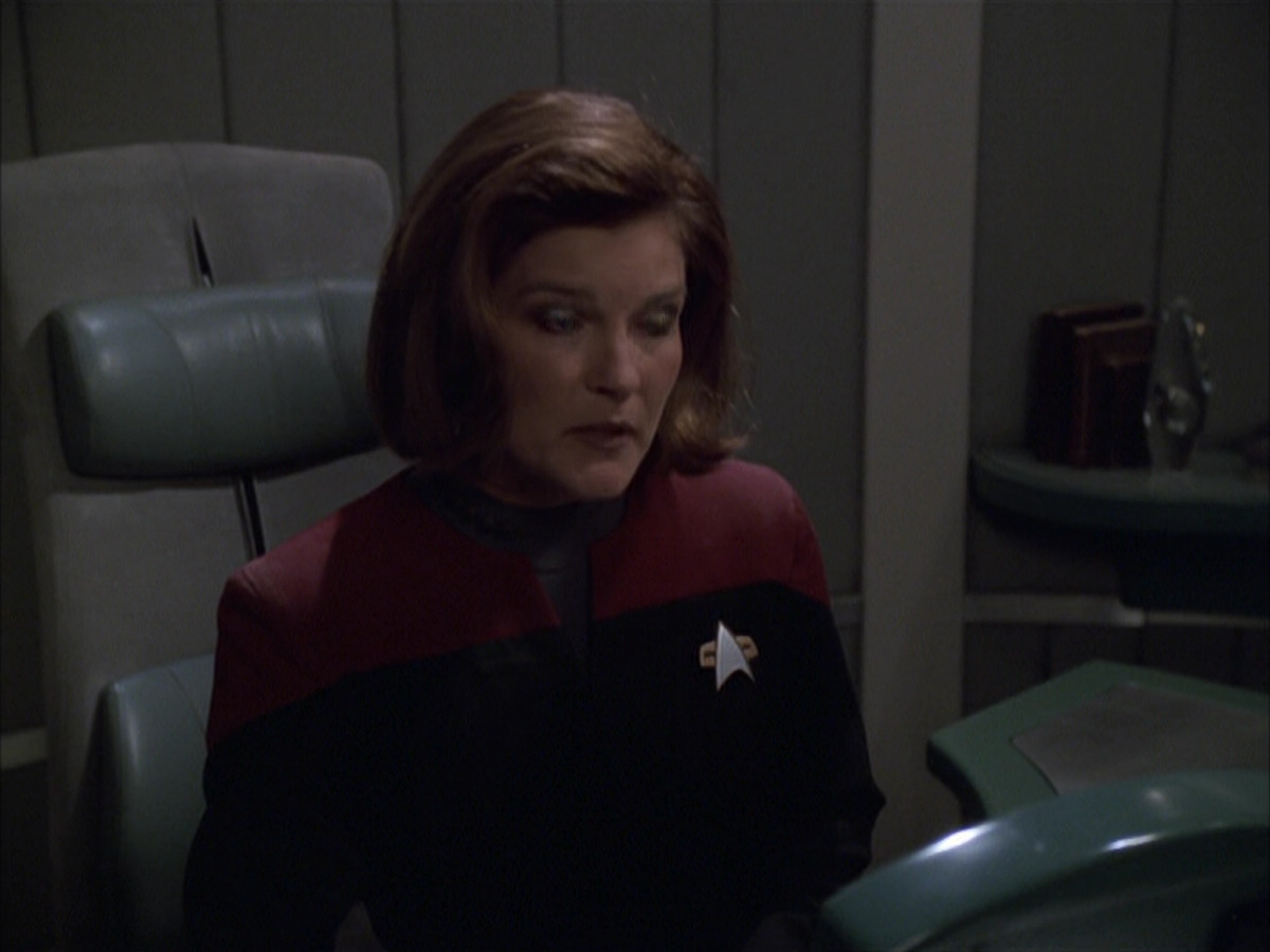 extant_StarTrek_VOY_6x01-EquinoxPart2_00942.jpg