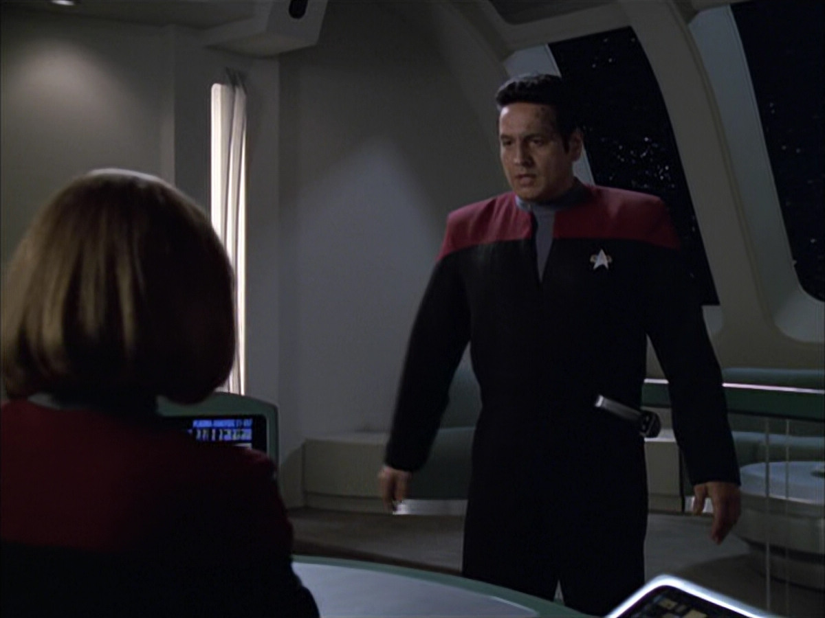 extant_StarTrek_VOY_6x01-EquinoxPart2_00973.jpg