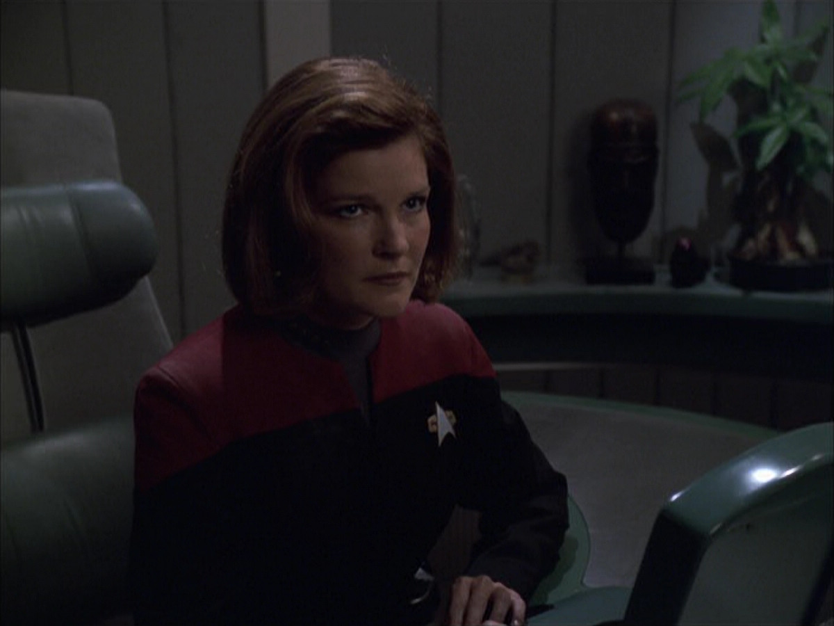 extant_StarTrek_VOY_6x01-EquinoxPart2_00987.jpg
