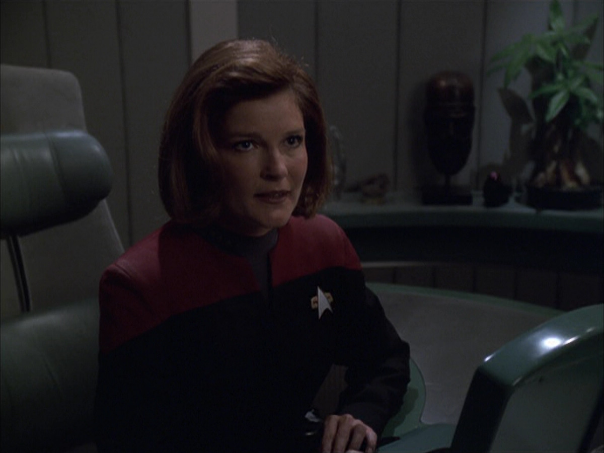 extant_StarTrek_VOY_6x01-EquinoxPart2_01011.jpg