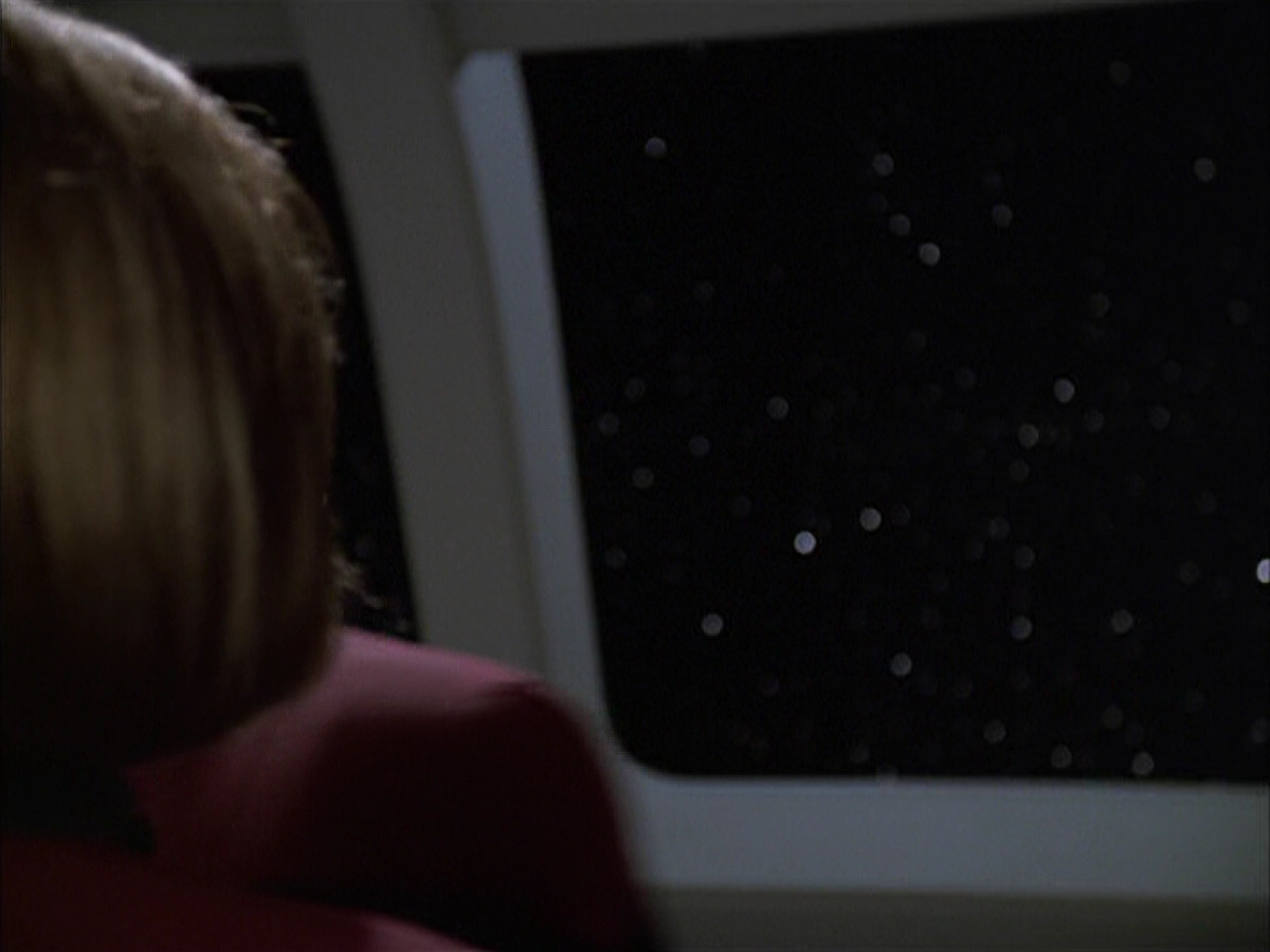 extant_StarTrek_VOY_6x01-EquinoxPart2_01034.jpg