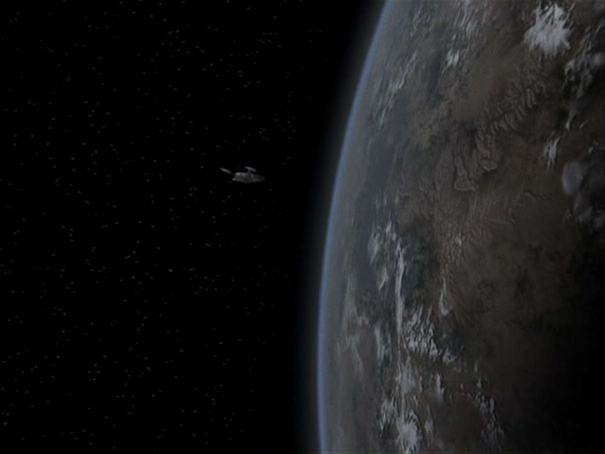 extant_StarTrek_VOY_6x01-EquinoxPart2_01046.jpg