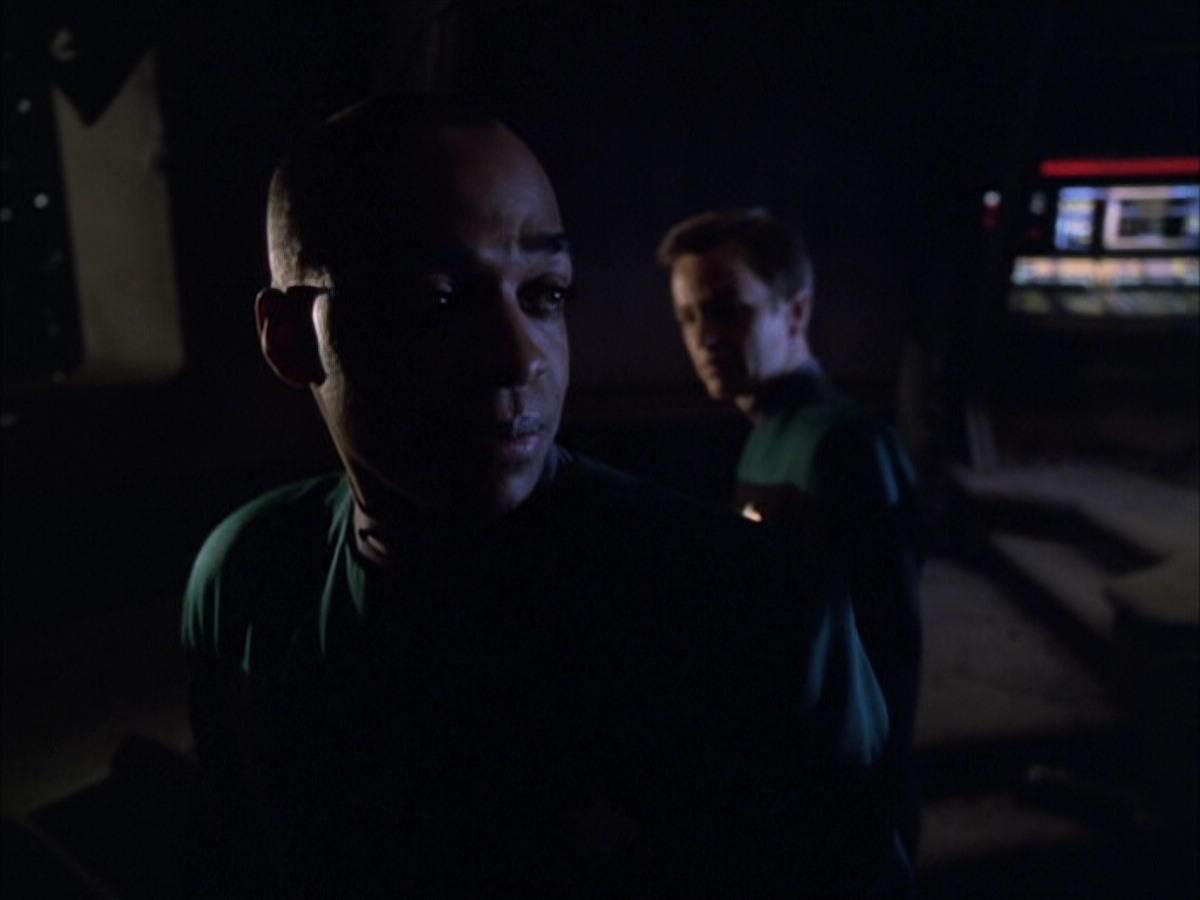extant_StarTrek_VOY_6x01-EquinoxPart2_01068.jpg