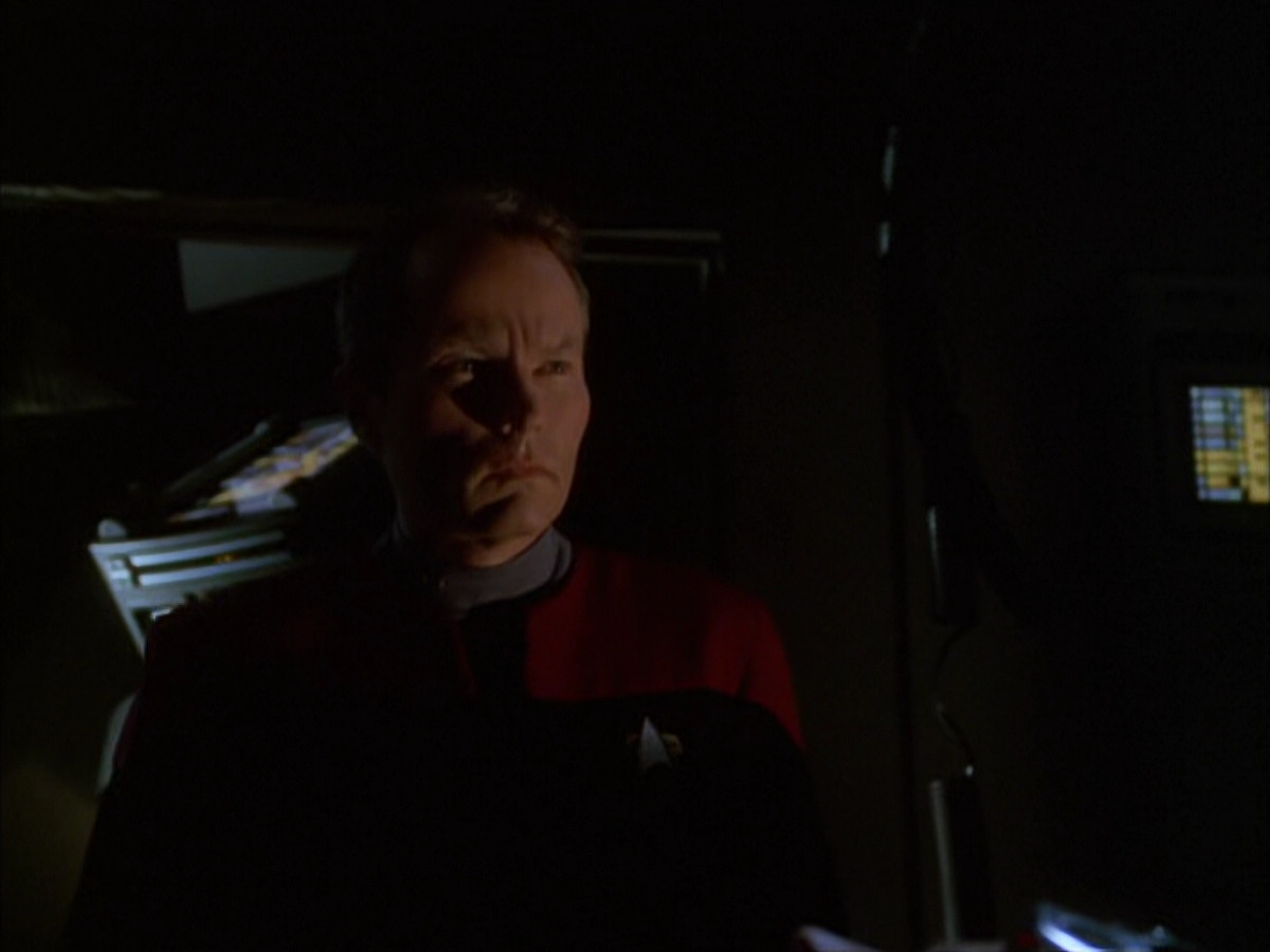 extant_StarTrek_VOY_6x01-EquinoxPart2_01236.jpg
