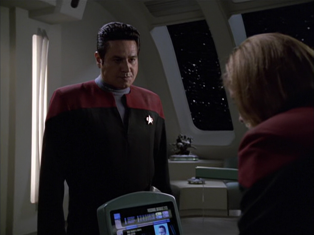 extant_StarTrek_VOY_6x01-EquinoxPart2_01268.jpg