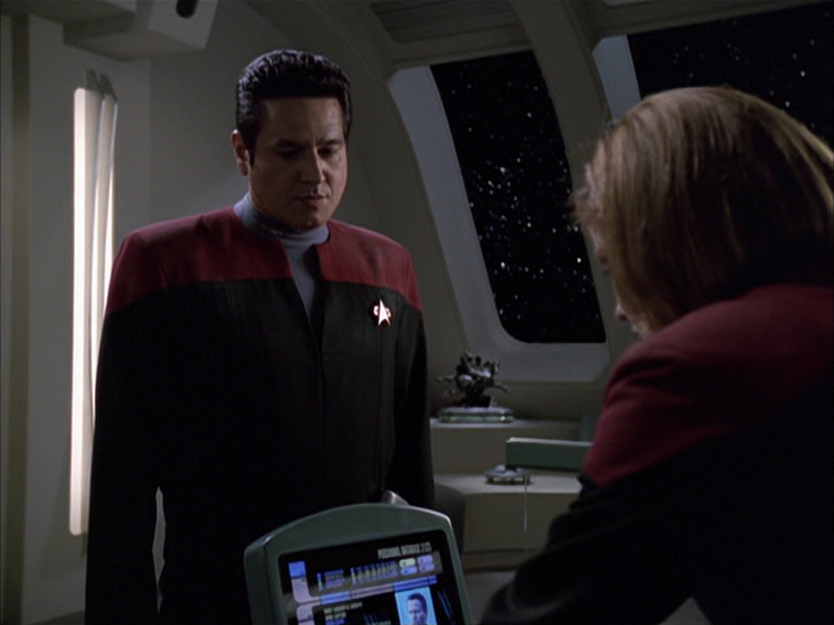 extant_StarTrek_VOY_6x01-EquinoxPart2_01269.jpg
