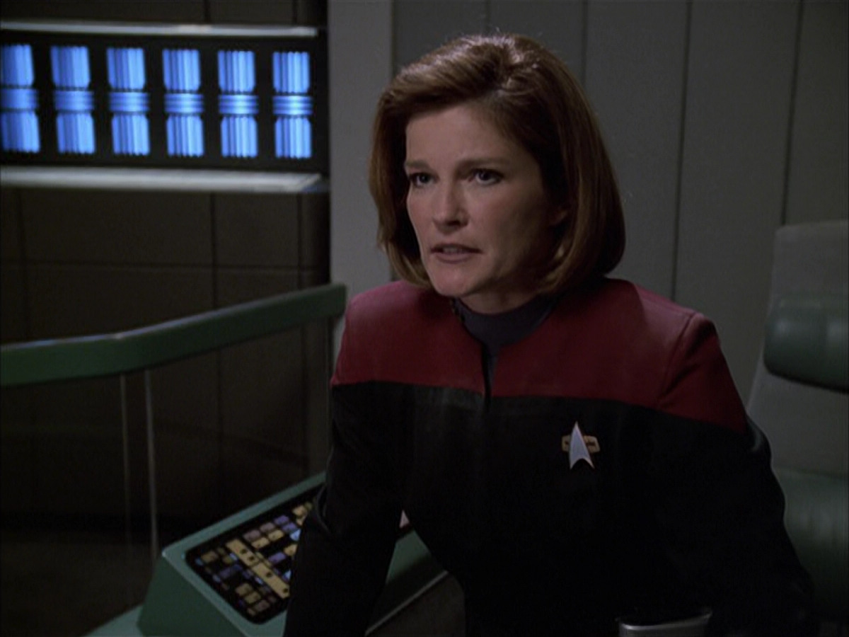 extant_StarTrek_VOY_6x01-EquinoxPart2_01285.jpg