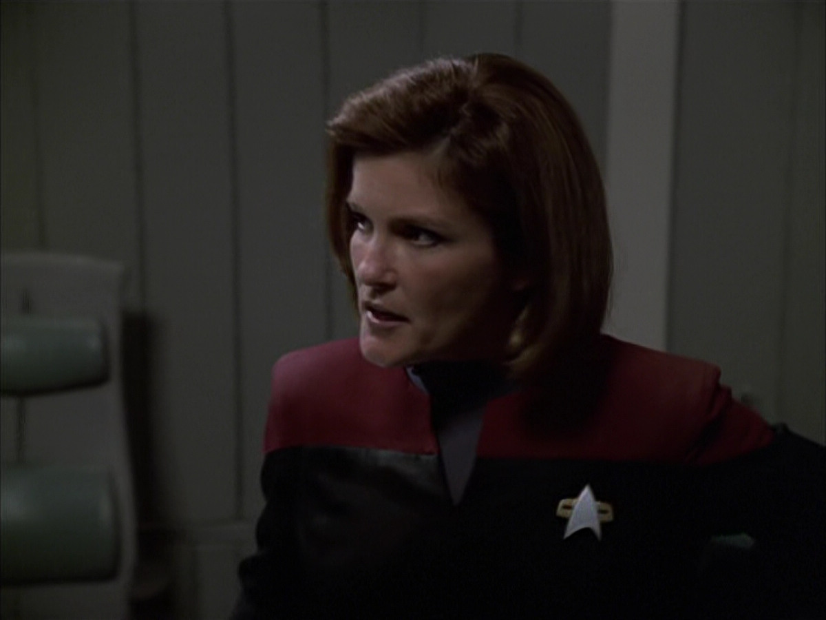 extant_StarTrek_VOY_6x01-EquinoxPart2_01329.jpg
