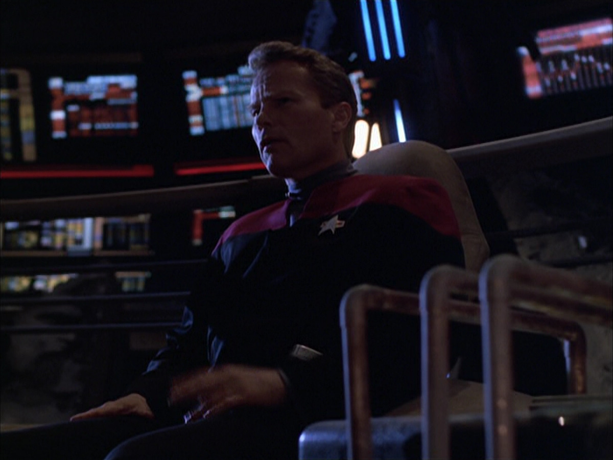 extant_StarTrek_VOY_6x01-EquinoxPart2_01529.jpg