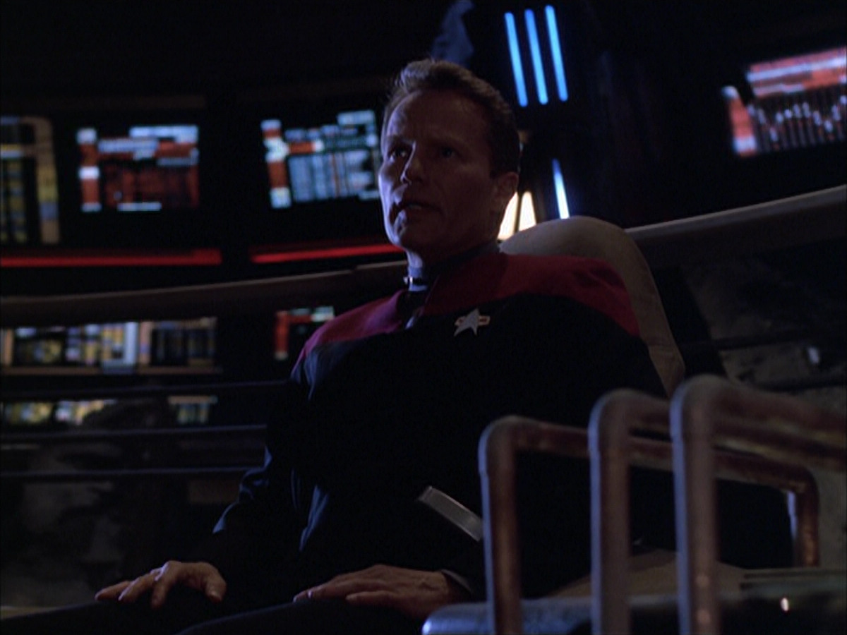 extant_StarTrek_VOY_6x01-EquinoxPart2_01536.jpg