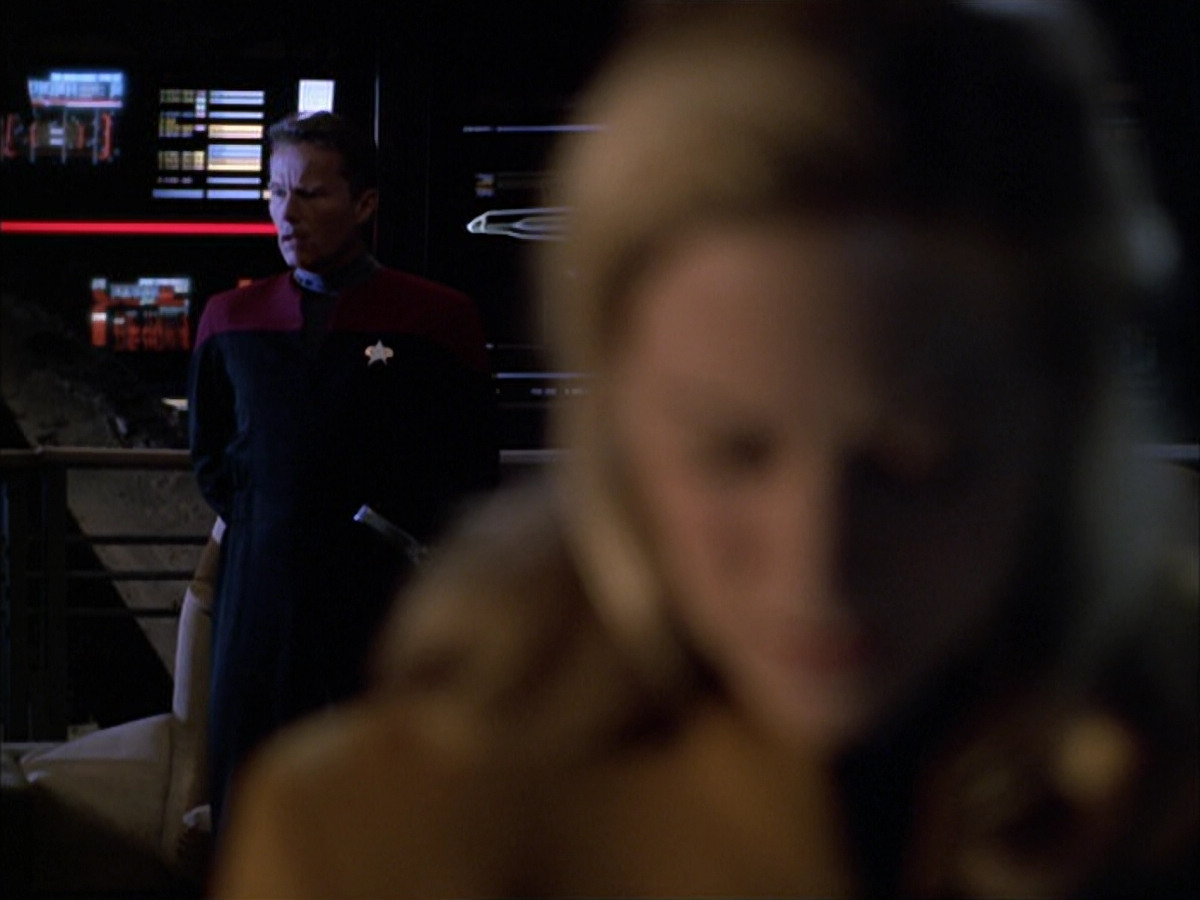 extant_StarTrek_VOY_6x01-EquinoxPart2_01560.jpg