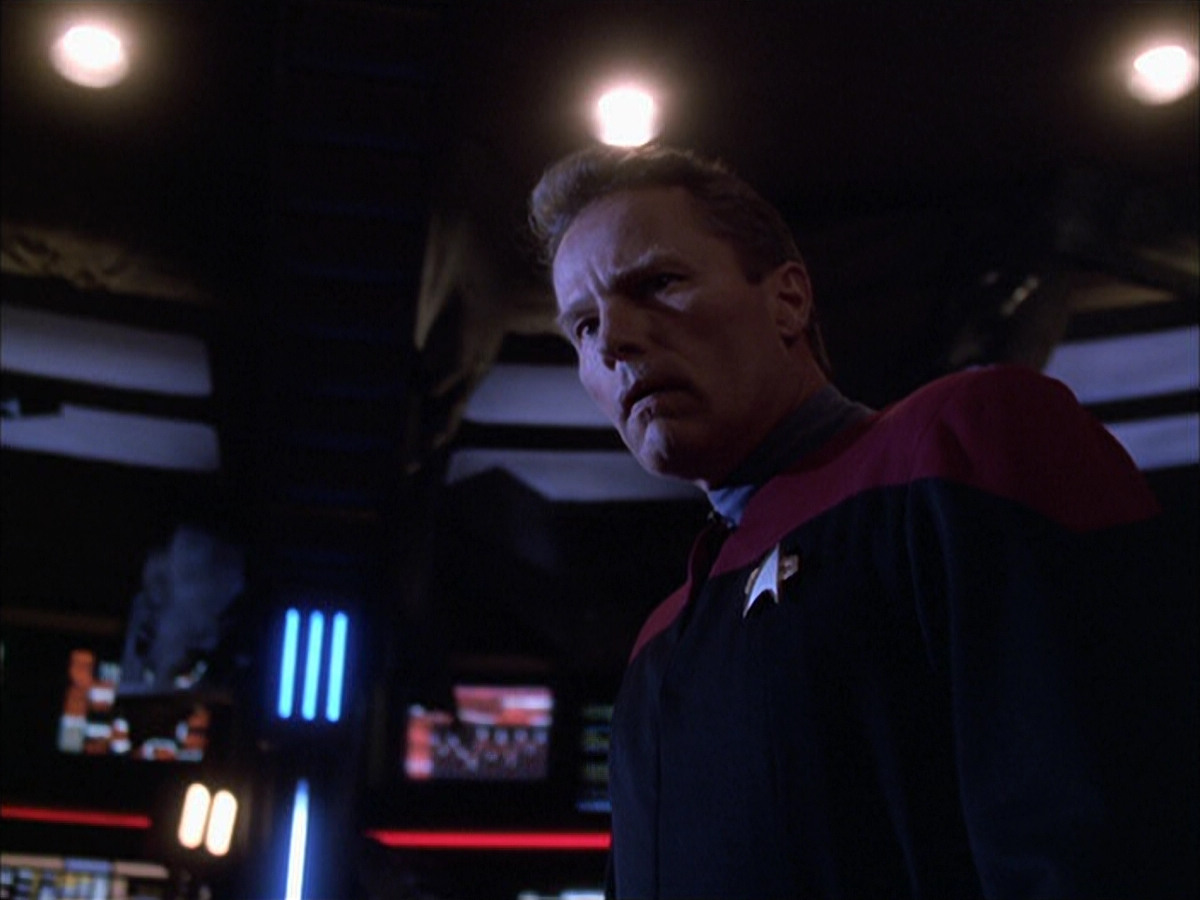 extant_StarTrek_VOY_6x01-EquinoxPart2_01570.jpg