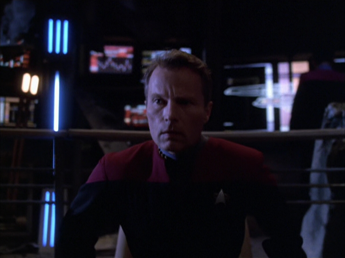 extant_StarTrek_VOY_6x01-EquinoxPart2_01572.jpg