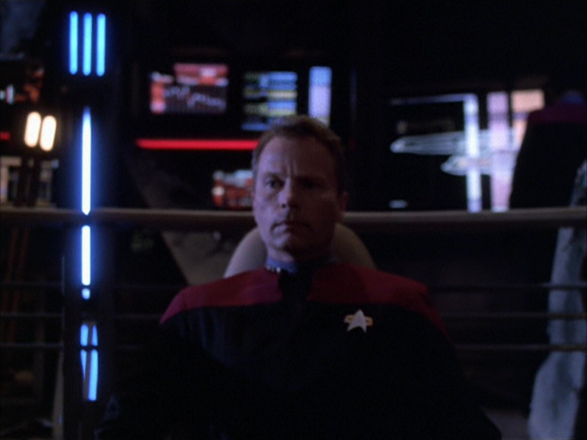 extant_StarTrek_VOY_6x01-EquinoxPart2_01573.jpg