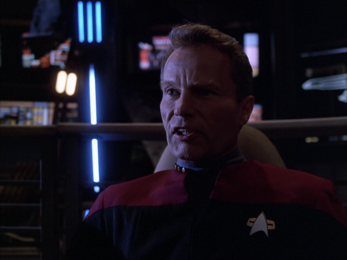 extant_StarTrek_VOY_6x01-EquinoxPart2_01578.jpg