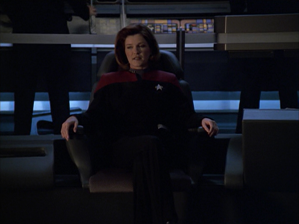 extant_StarTrek_VOY_6x01-EquinoxPart2_01591.jpg