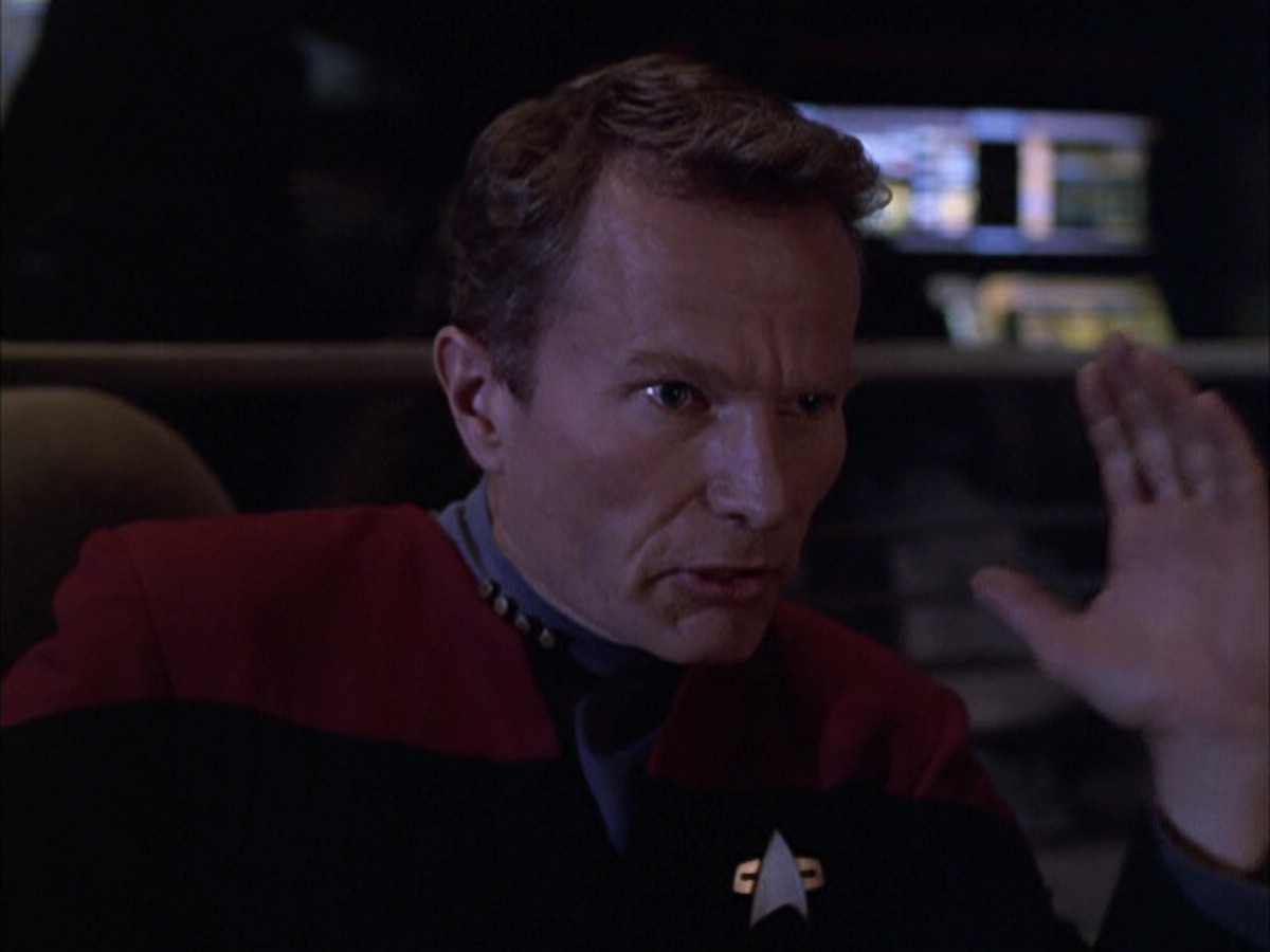 extant_StarTrek_VOY_6x01-EquinoxPart2_01607.jpg