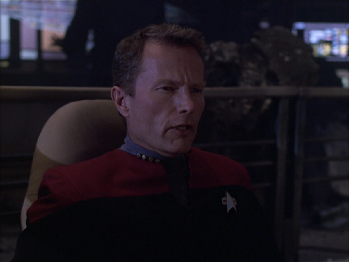 extant_StarTrek_VOY_6x01-EquinoxPart2_01717.jpg
