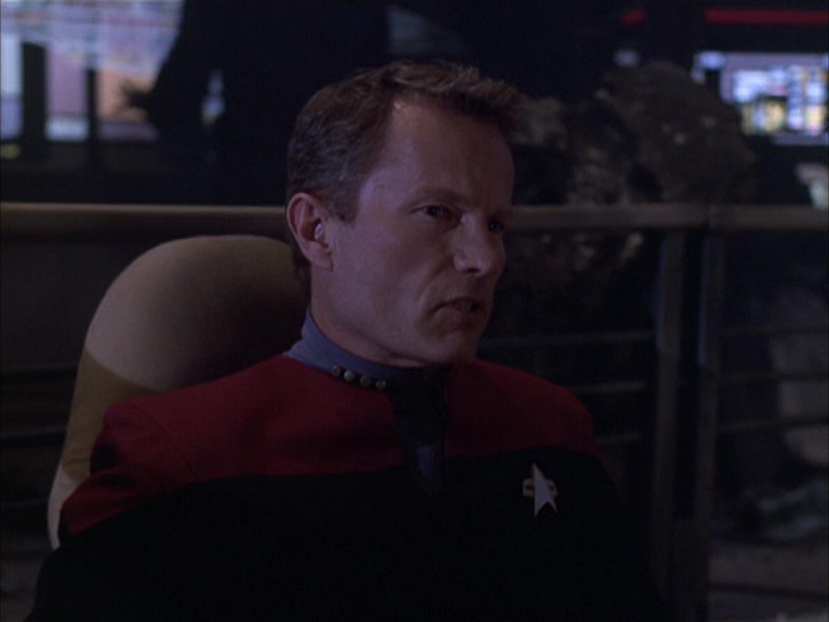 extant_StarTrek_VOY_6x01-EquinoxPart2_01719.jpg