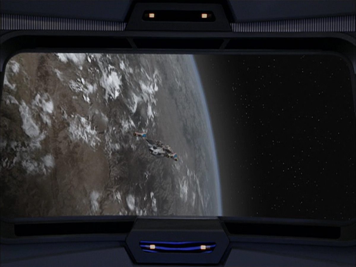extant_StarTrek_VOY_6x01-EquinoxPart2_01725.jpg