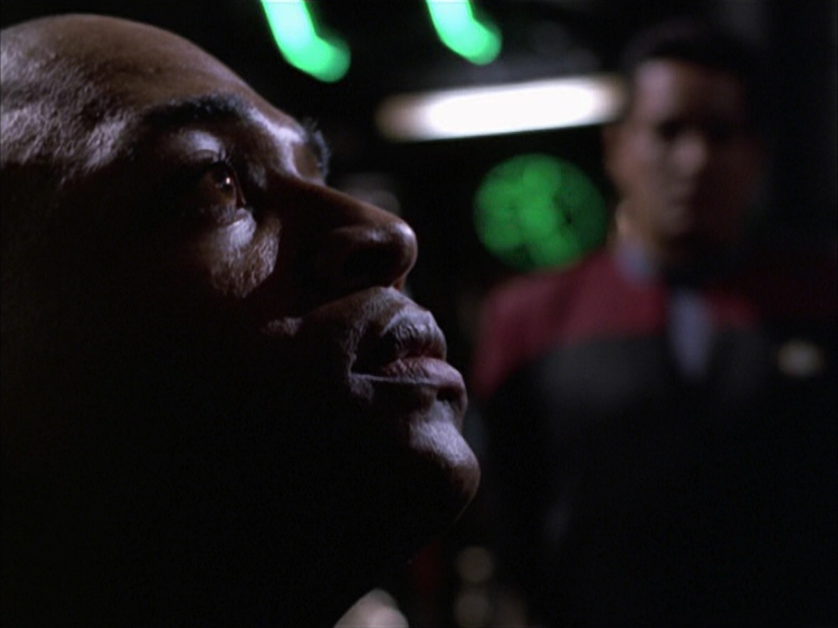 extant_StarTrek_VOY_6x01-EquinoxPart2_01916.jpg
