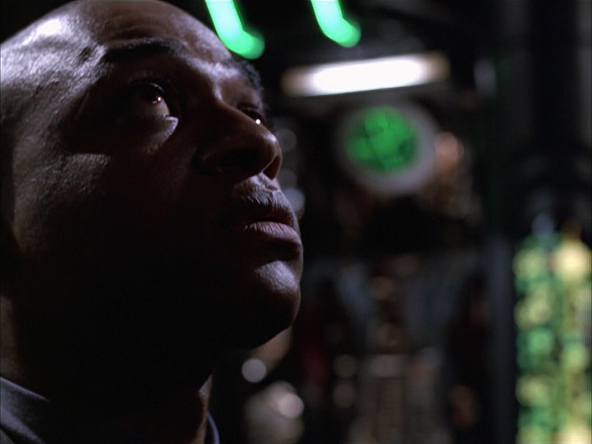 extant_StarTrek_VOY_6x01-EquinoxPart2_01949.jpg