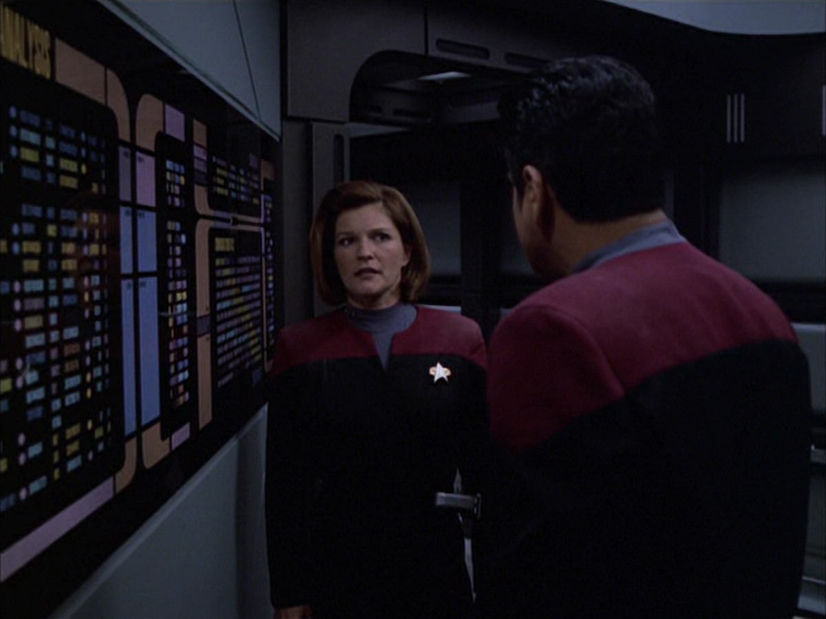 extant_StarTrek_VOY_6x01-EquinoxPart2_01986.jpg