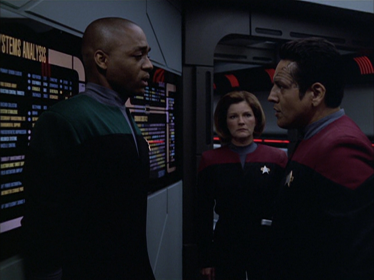 extant_StarTrek_VOY_6x01-EquinoxPart2_02023.jpg
