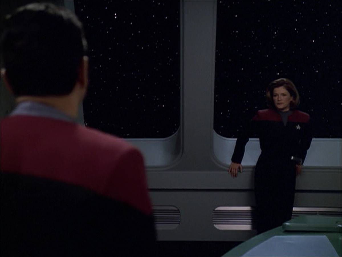 extant_StarTrek_VOY_6x01-EquinoxPart2_02084.jpg