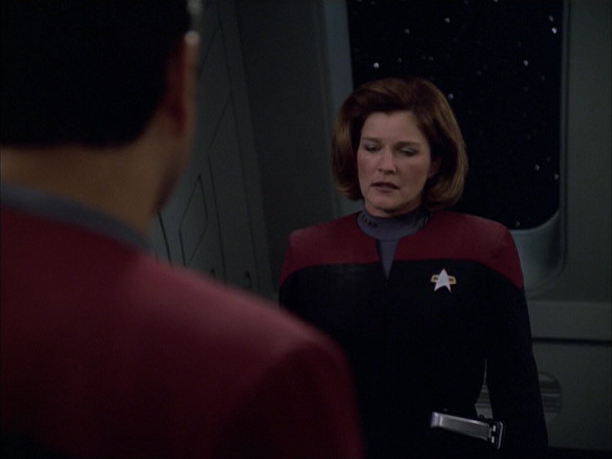 extant_StarTrek_VOY_6x01-EquinoxPart2_02098.jpg