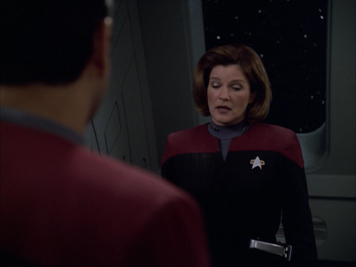 extant_StarTrek_VOY_6x01-EquinoxPart2_02099.jpg