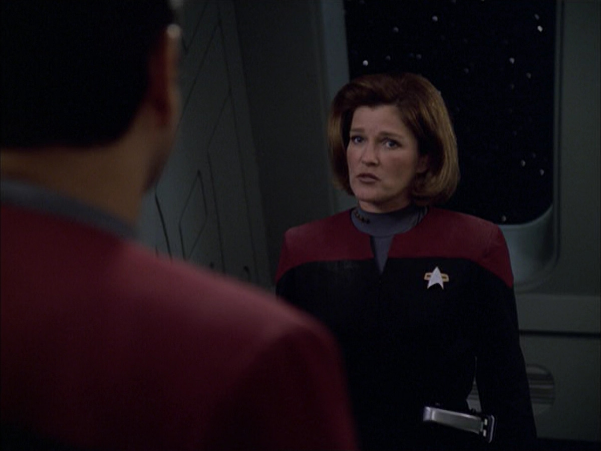 extant_StarTrek_VOY_6x01-EquinoxPart2_02104.jpg