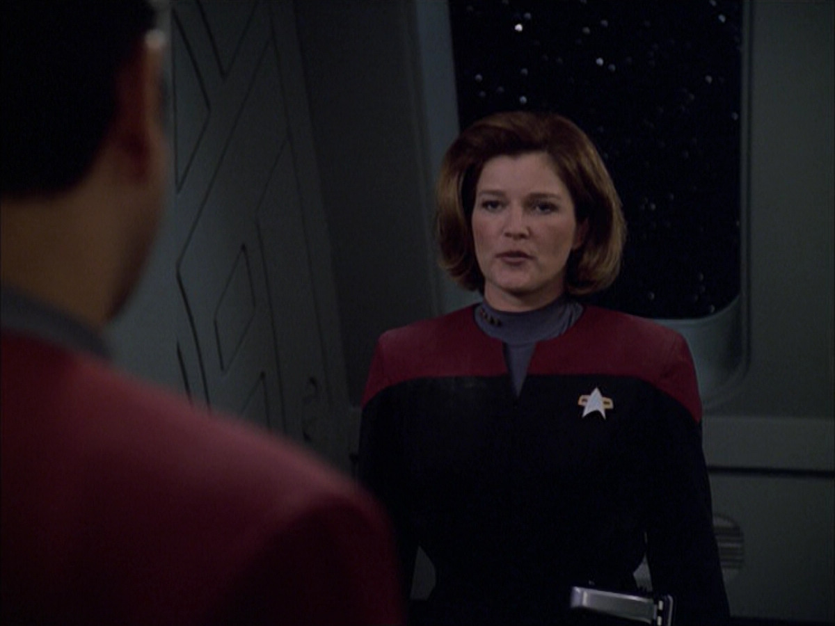 extant_StarTrek_VOY_6x01-EquinoxPart2_02112.jpg