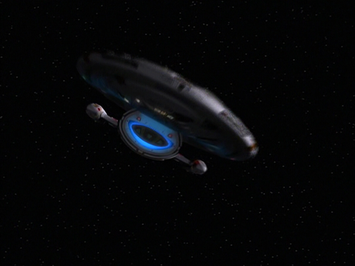 extant_StarTrek_VOY_6x01-EquinoxPart2_02166.jpg