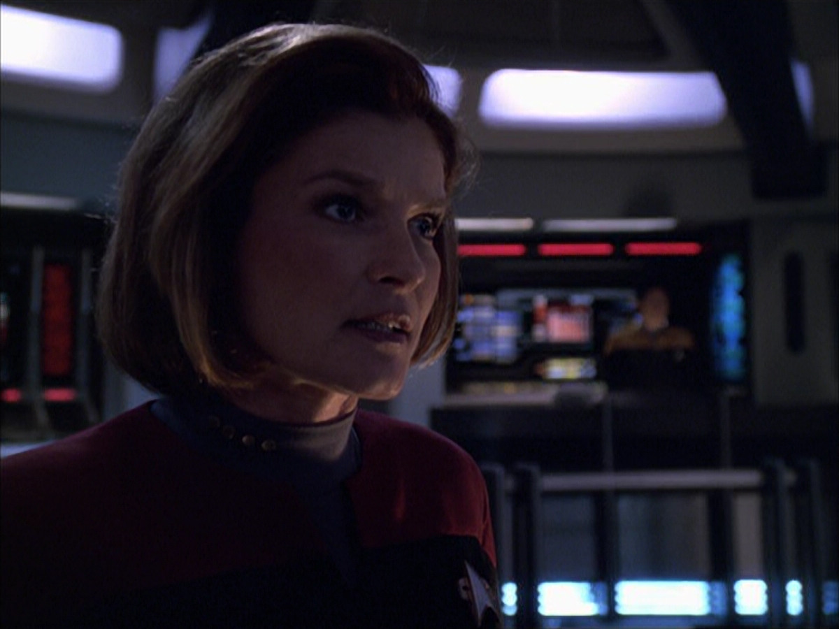 extant_StarTrek_VOY_6x01-EquinoxPart2_02215.jpg